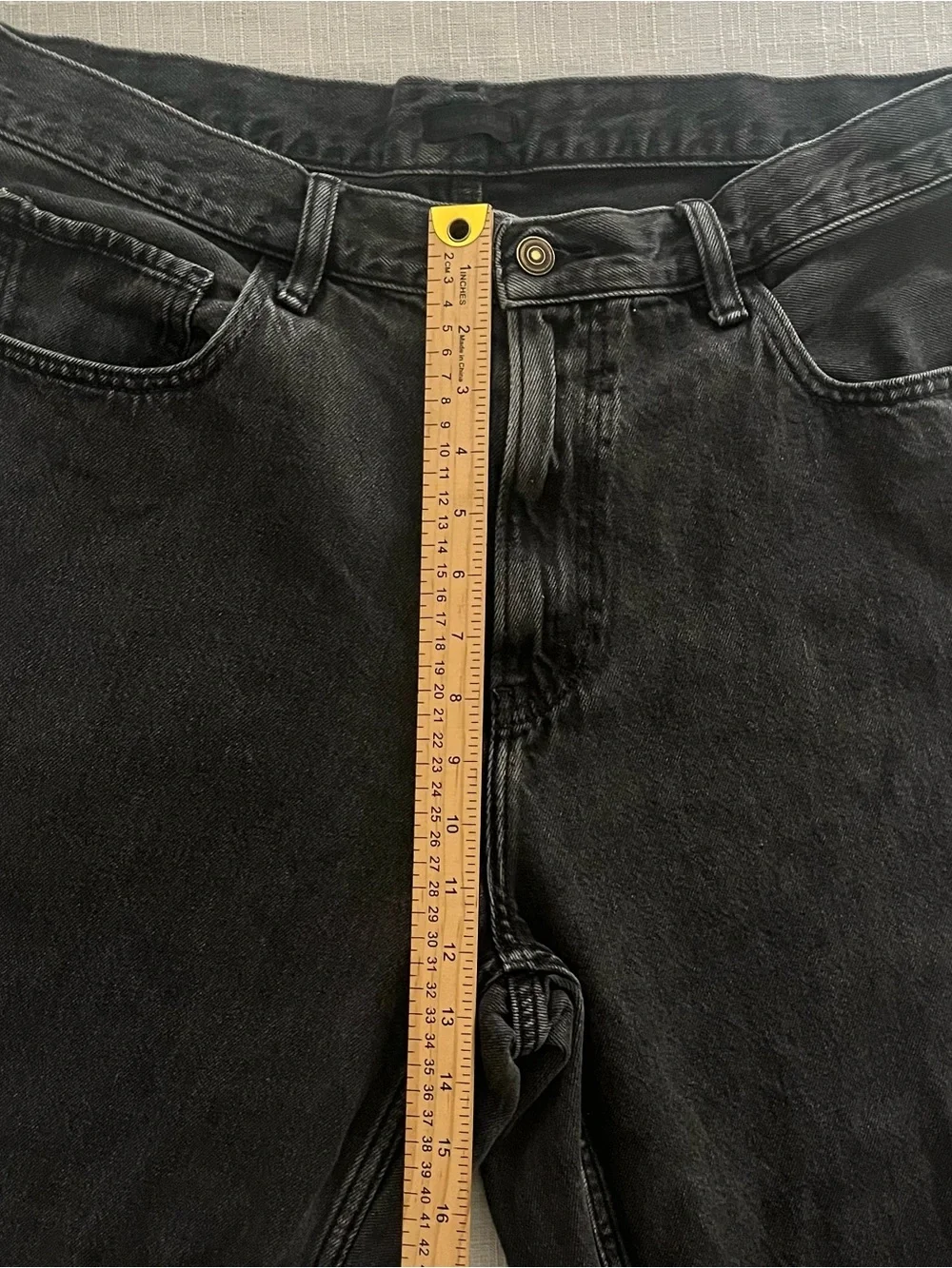 UNIQLO Men's Wide Straight Jeans Size 36 Washed Black Denim High Rise 36x30 EUC